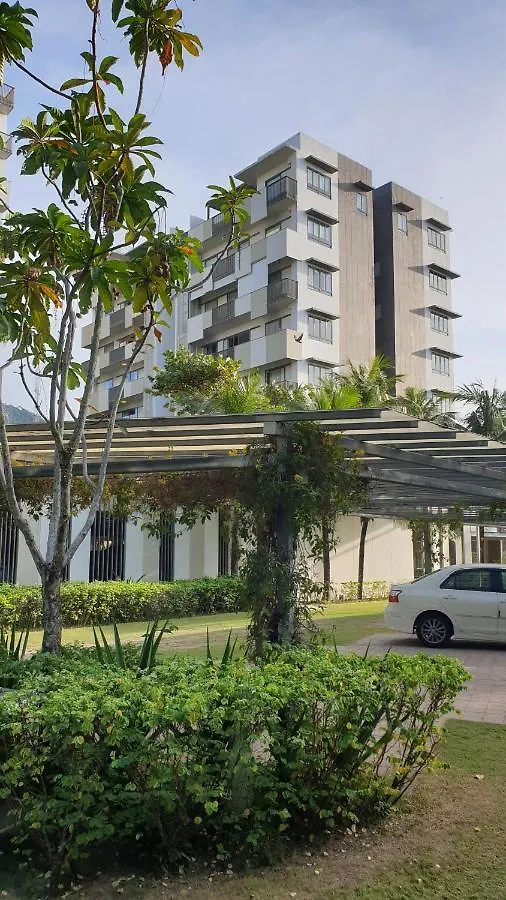 Ferienwohnung Tess - By The Sea, Batu Ferringhi Penang Apartment